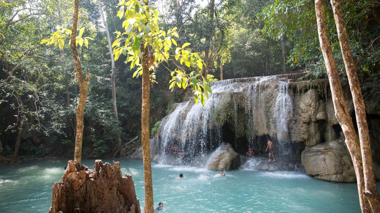 Air Terjun Erawan: Keindahan Tujuh Tingkat yang Menakjubkan